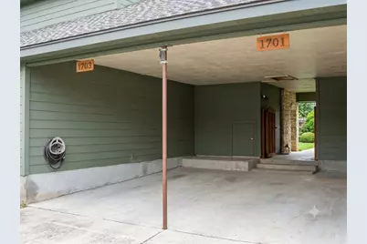 1703 Horseshoe Circle, Round Rock, TX 78681 - Photo 12