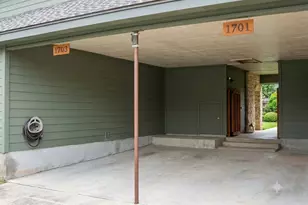 1703 Horseshoe Cir, Round Rock, TX 78681 - Photo 12
