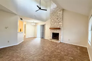 1703 Horseshoe Cir, Round Rock, TX 78681 - Photo 2