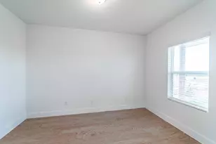 117 Cougar Hl Dr, Jarrell, TX 76537 - Photo 12