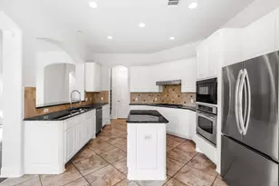 11600 Hunters Green Trail, Austin, TX 78732 - Photo 8