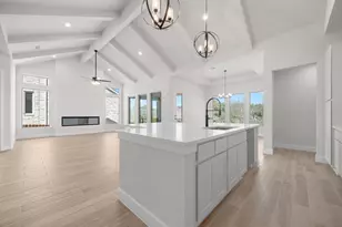 132 Meadow Beauty Ln, Georgetown, TX 78633 - Photo 4