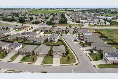 12410 Amber Lynn Path, Manor, TX 78653 - Photo 4