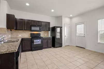 703 Liard River Road, Hutto, TX 78634 - Photo 6