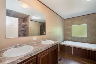 142 Hidden Oaks Loop, Elgin, TX 78621 - Photo 16