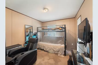 142 Hidden Oaks Loop, Elgin, TX 78621 - Photo 20