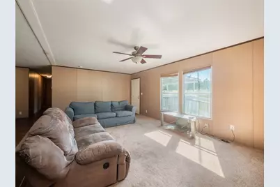 142 Hidden Oaks Loop, Elgin, TX 78621 - Photo 4