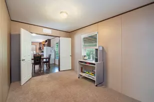 142 Hidden Oaks Loop, Elgin, TX 78621 - Photo 22