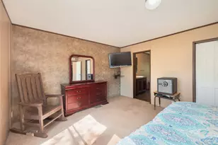 142 Hidden Oaks Loop, Elgin, TX 78621 - Photo 14