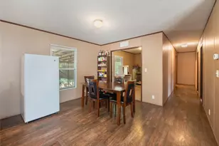 142 Hidden Oaks Loop, Elgin, TX 78621 - Photo 12