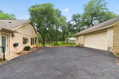 128 Mockingbird Lane, Georgetown, TX 78633 - Photo 24