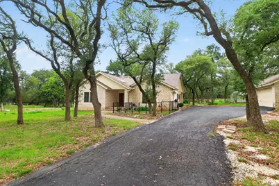 128 Mockingbird Lane, Georgetown, TX 78633 - Photo 2