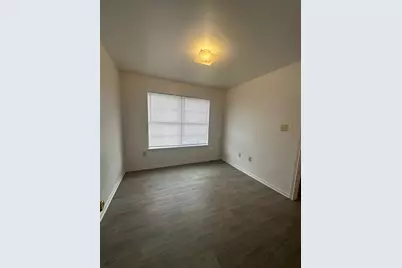 401-B Ave T Avenue T, Marble Falls, TX 78654 - Photo 8