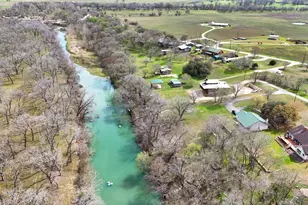 398 Redbird Ln, Kingsbury, TX 78638 - Photo 2