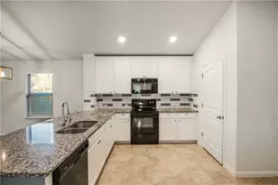 586 Evening Star Dr, Kyle, TX 78640 - Photo 2