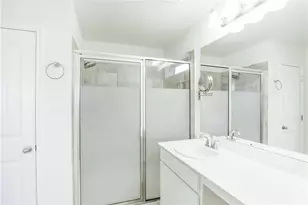 586 Evening Star Dr, Kyle, TX 78640 - Photo 10