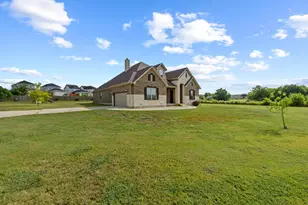 200 Tate Ln, Round Rock, TX 78626 - Photo 2