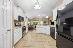 230 Middle Creek Creek, Buda, TX 78610 - Photo 6