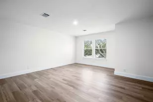 17901 Narsitin Ln, Pflugerville, TX 78660 - Photo 14