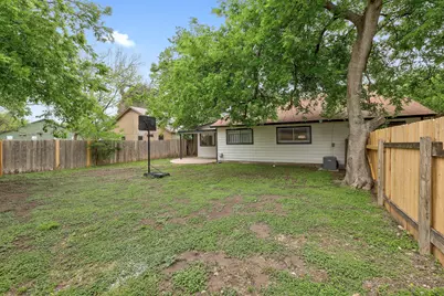 9901 Parliament House Road, Austin, TX 78729 - Photo 36