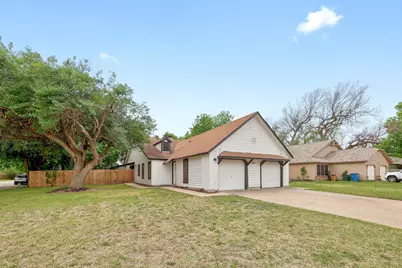 9901 Parliament House Road, Austin, TX 78729 - Photo 2