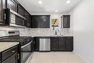 5008 Irvine Ln, Del Valle, TX 78617 - Photo 10