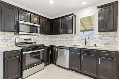 5008 Irvine Lane, Del Valle, TX 78617 - Photo 8