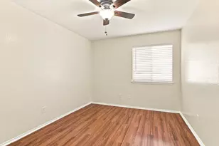 338 Oxford Dr, Kyle, TX 78640 - Photo 16