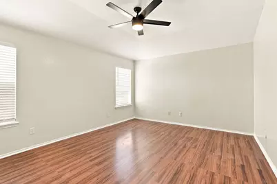 338 Oxford Drive, Kyle, TX 78640 - Photo 10