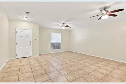 338 Oxford Drive, Kyle, TX 78640 - Photo 4
