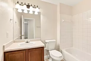 338 Oxford Dr, Kyle, TX 78640 - Photo 16