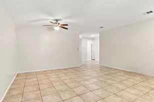 338 Oxford Dr, Kyle, TX 78640 - Photo 6