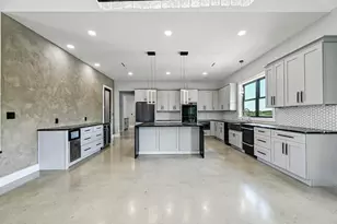 304 Spring Hollow Dr, Bertram, TX 78605 - Photo 14