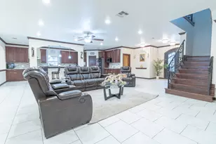 319 Lonesome Dove Dr, Cedar Creek, TX 78612 - Photo 4