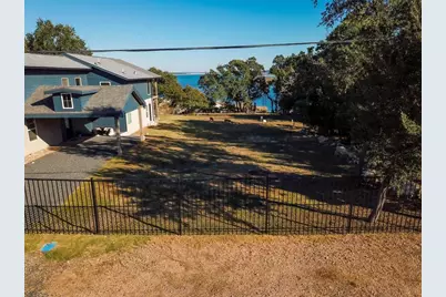 864 Lakebreeze Drive, Canyon Lake, TX 78133 - Photo 10