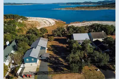 864 Lakebreeze Drive, Canyon Lake, TX 78133 - Photo 14