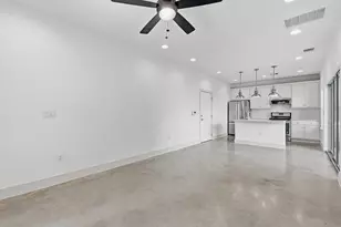 2000 E 18th St, Austin, TX 78702 - Photo 10