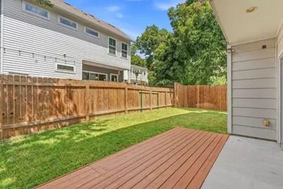 2000 E 18th Street #B, Austin, TX 78702 - Photo 26