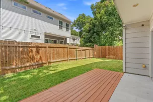 2000 E 18th St, Austin, TX 78702 - Photo 26