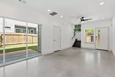 2000 E 18th Street #B, Austin, TX 78702 - Photo 12