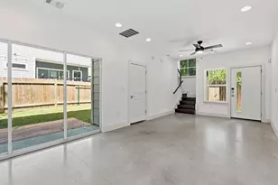 2000 E 18th St, Austin, TX 78702 - Photo 12