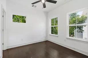 2000 E 18th St, Austin, TX 78702 - Photo 20