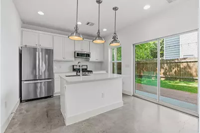 2000 E 18th Street #B, Austin, TX 78702 - Photo 8