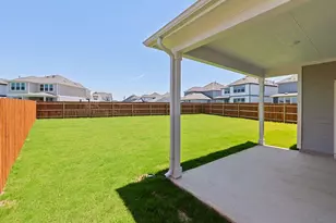 105 Amista Dr, Liberty Hill, TX 78642 - Photo 22