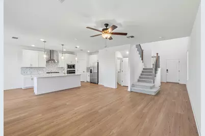 105 Amista Drive, Liberty Hill, TX 78642 - Photo 8