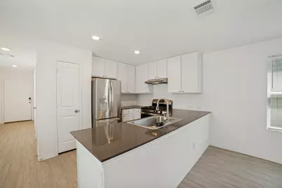 7631 Parish Place, San Antonio, TX 78253 - Photo 4