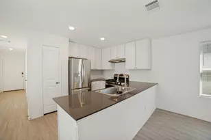 7631 Parish Pl, San Antonio, TX 78253 - Photo 4