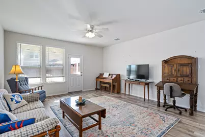 160 Gunther Way, Taylor, TX 76574 - Photo 8