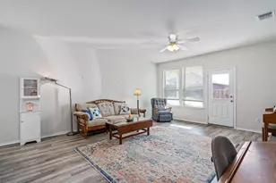160 Gunther Way, Taylor, TX 76574 - Photo 10