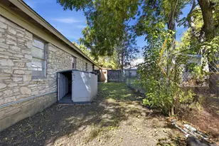 3402 Charles St, Austin, TX 78702 - Photo 26